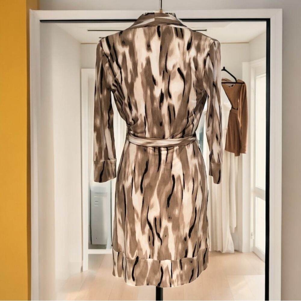 NEW Antonio Melani Wrap Tie Belt 3/4 Sleeve V-Neck Jersey Dress Abstract XS NWOT - Picture 6 of 12